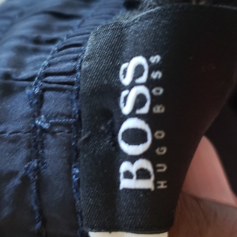 Hugo Boss - Picture 3 of 11